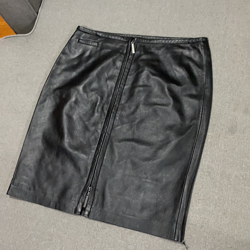Elegant Black Leather Skirt